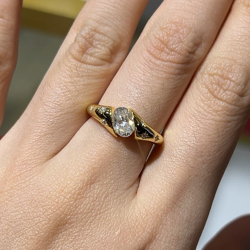 Starburst Bezel Moissanite Engagement Ring-VOOGME