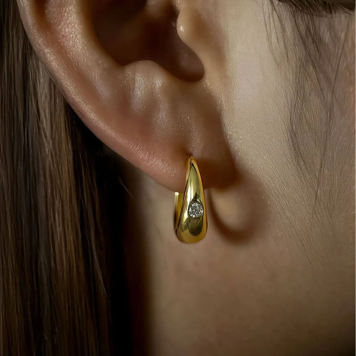 Celis Curve Moissanite Hoop Earrings