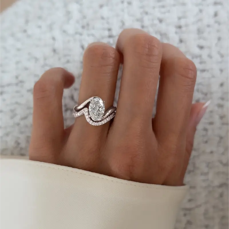 Ripple Oval Cut Moissanite Ring Set