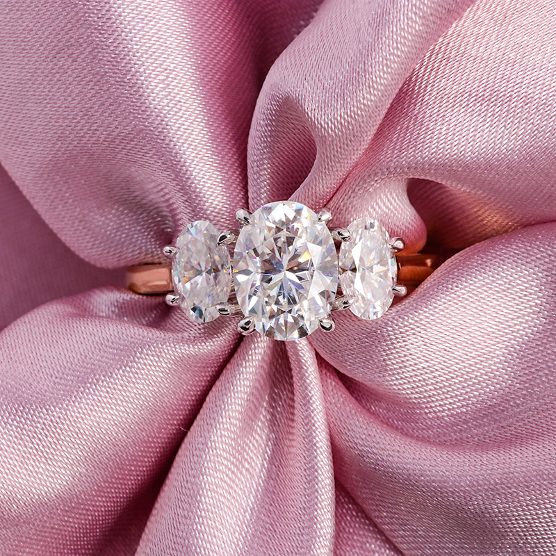 Three-stone Identical Moissanite Engagement Ring-VOOGME