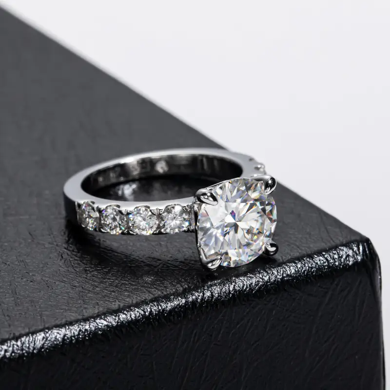 Lydia Luxury Moissanite Ring 3.5ct