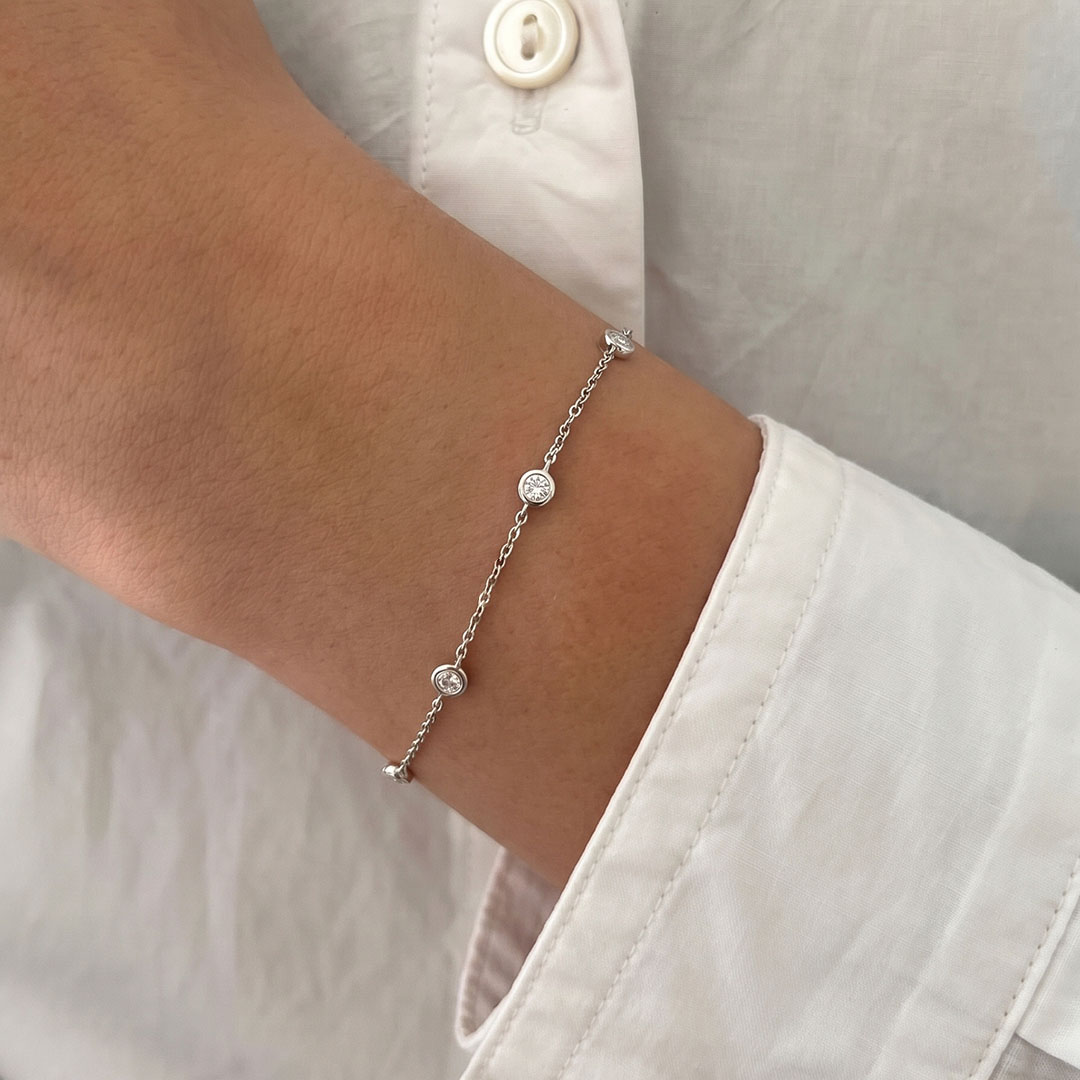 Meme Bezel Moissanite Bracelet