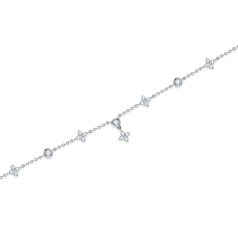 Ophelia Clover Moissanite Bracelet