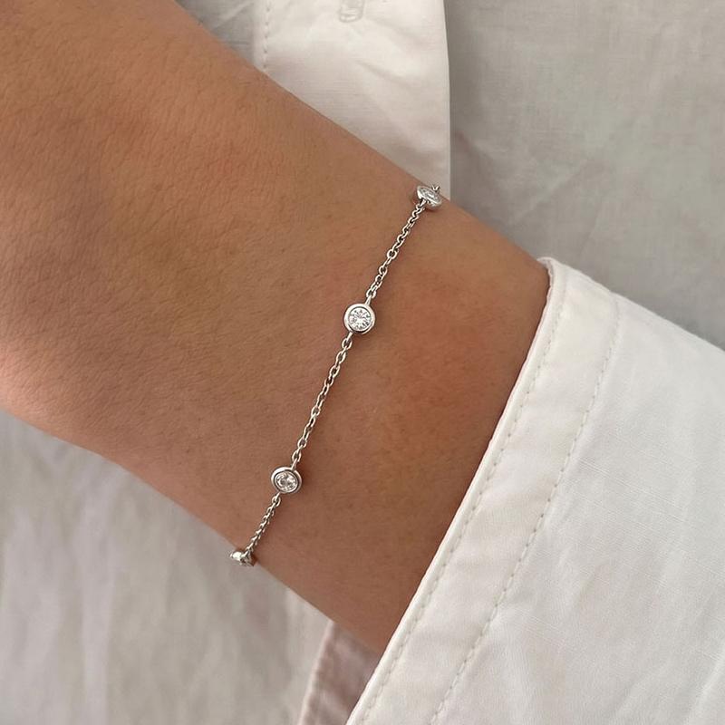 Meme Bezel Moissanite Bracelet