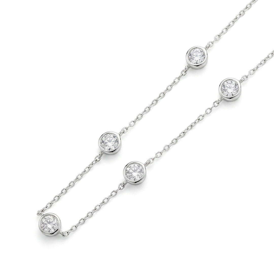Cinq Bubbles Moissanite Necklace
