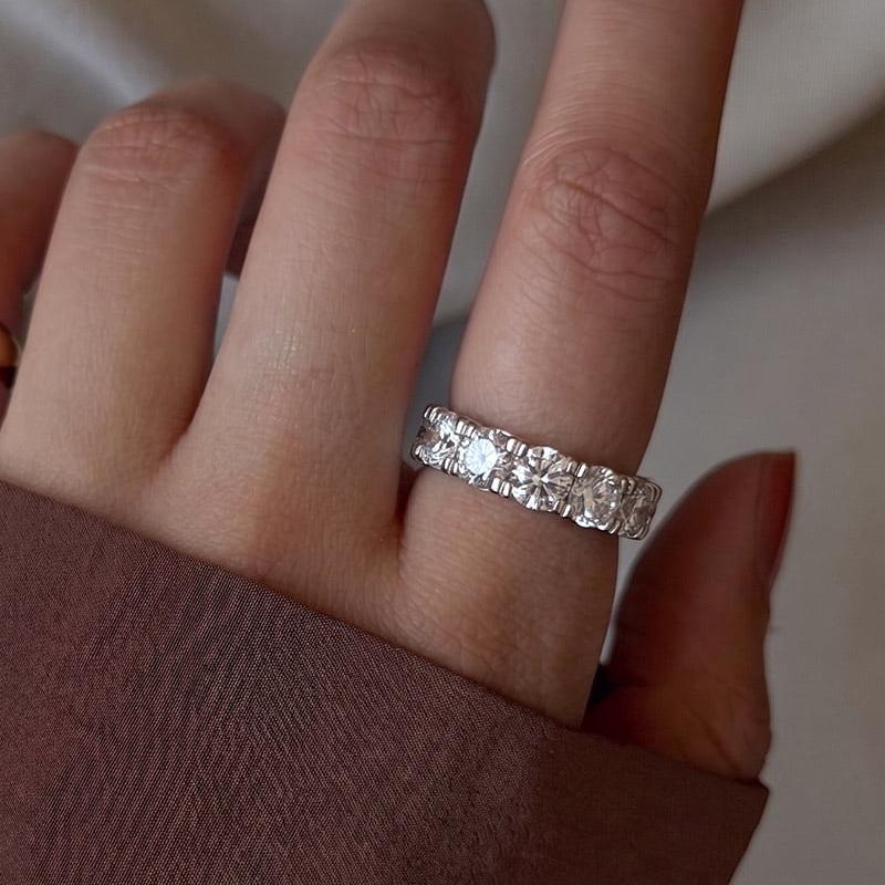 Round Moissanite Wedding Band (2.0 ct. tw.)