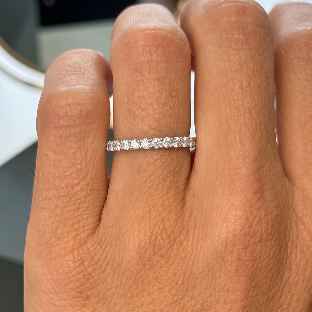 Sonora Embrace Round Moissanite Wedding Band