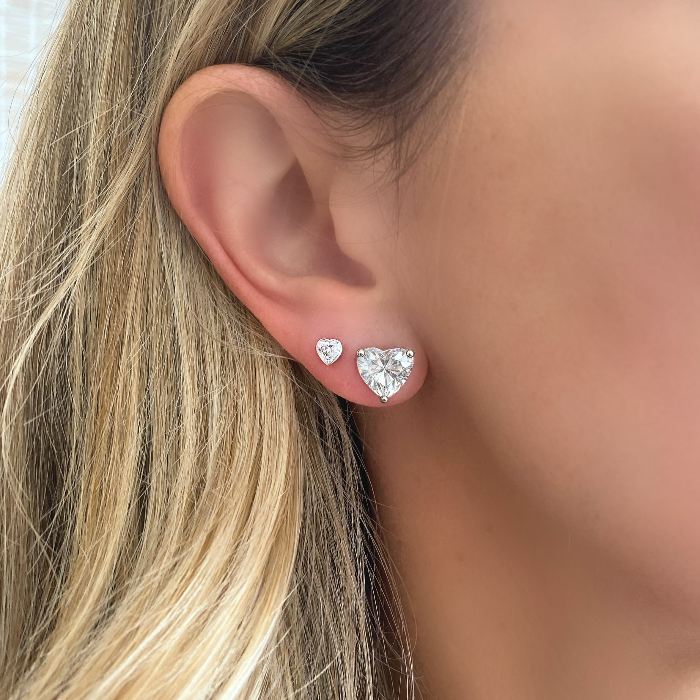 Solitaire Heart Moissanite Stud Earrings