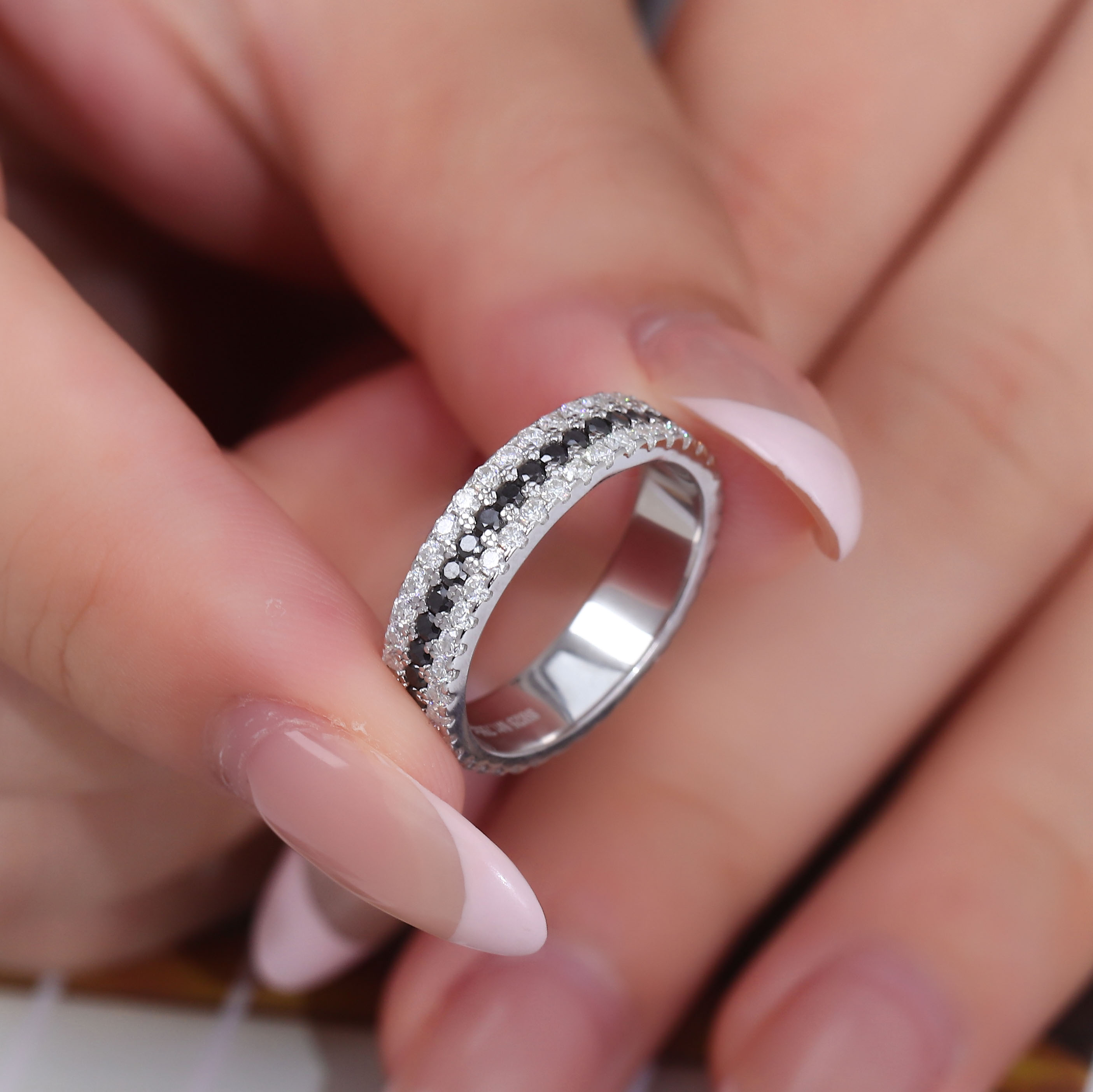 Starry Sky Three-Row Moissanite Wedding Band-VOOGME