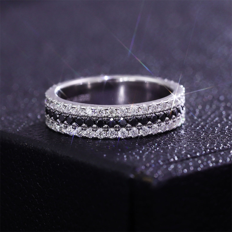 Starry Sky Three-Row Moissanite Wedding Band-VOOGME