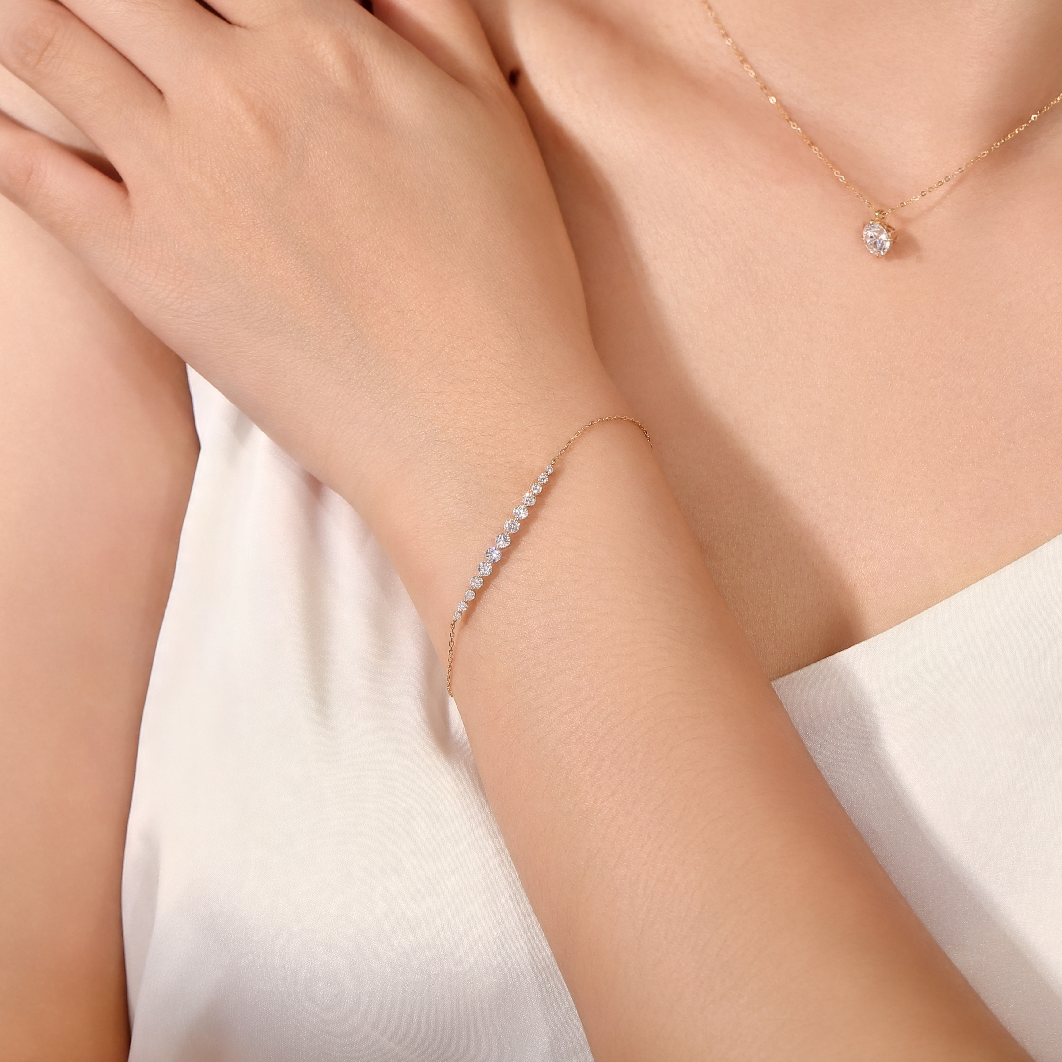 18K Gold Lab-Created Diamond Bracelet