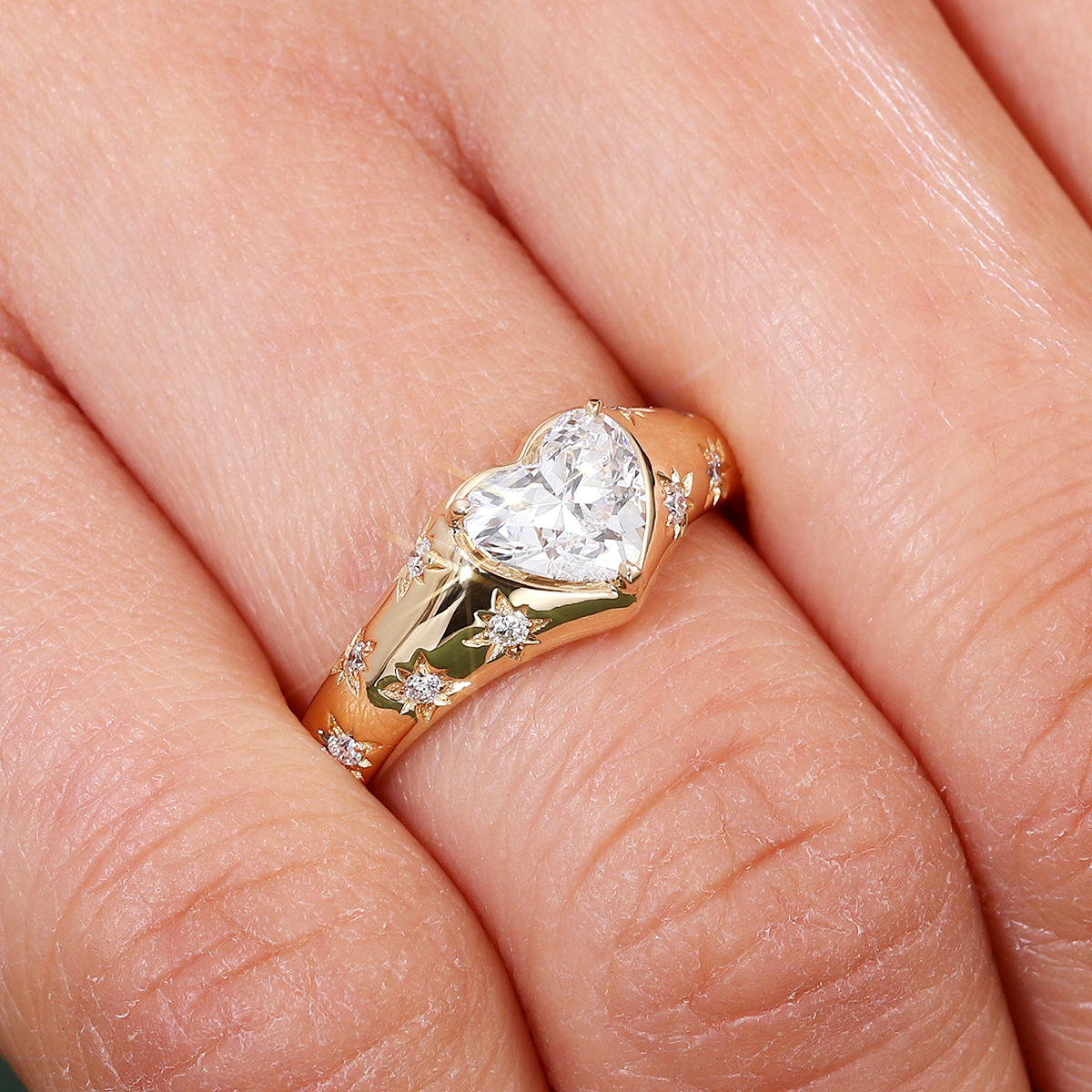 Bezel Heart Star Moissanite Ring