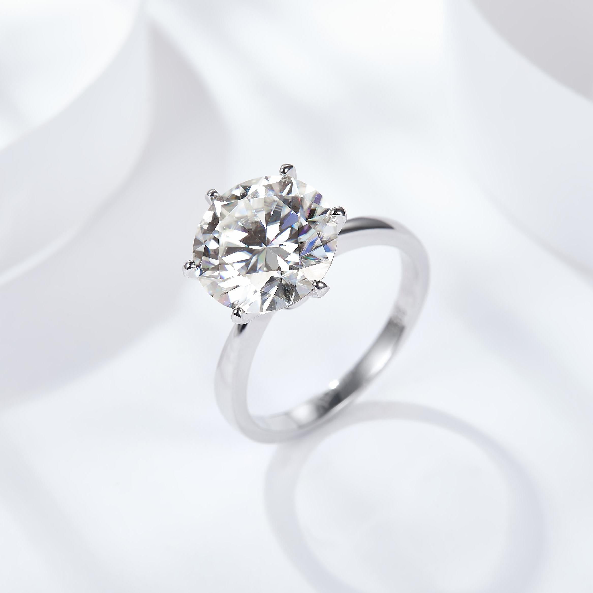 Luxury Moissanite Engagement Ring-VOOGME