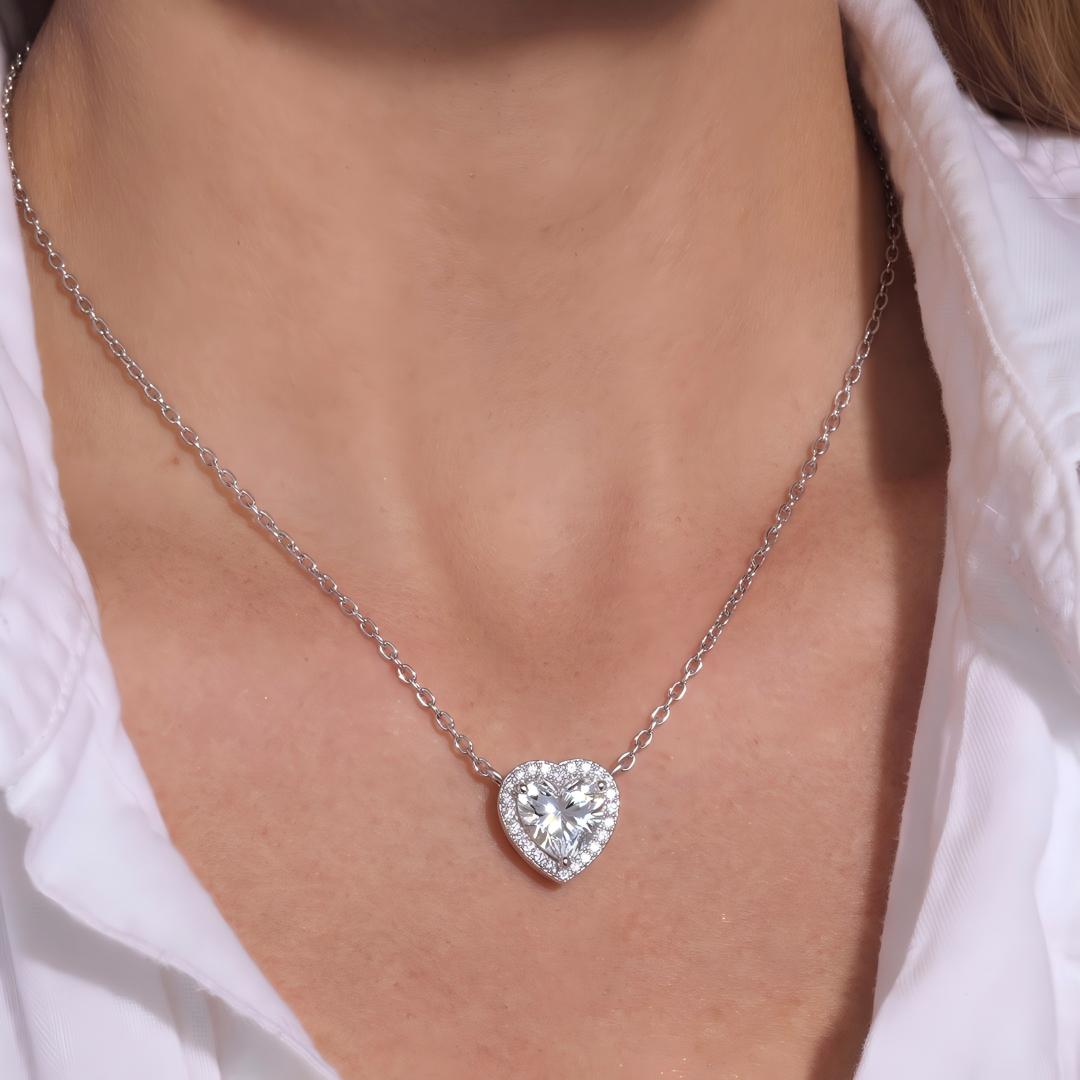 Hola Heart Moissanite Necklace