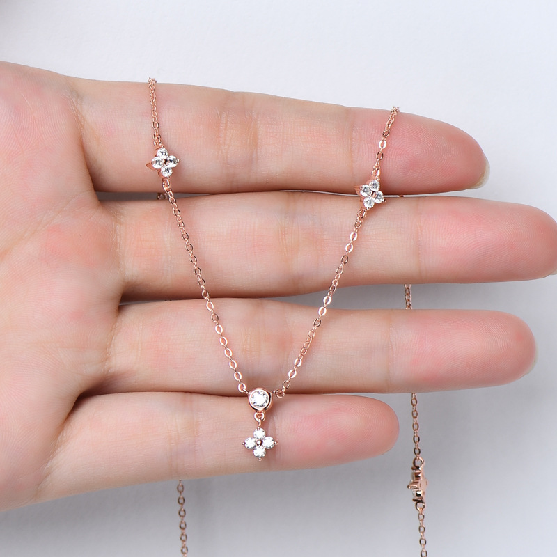 Una Four Leaf Clover Moissanite Necklace-VOOGME