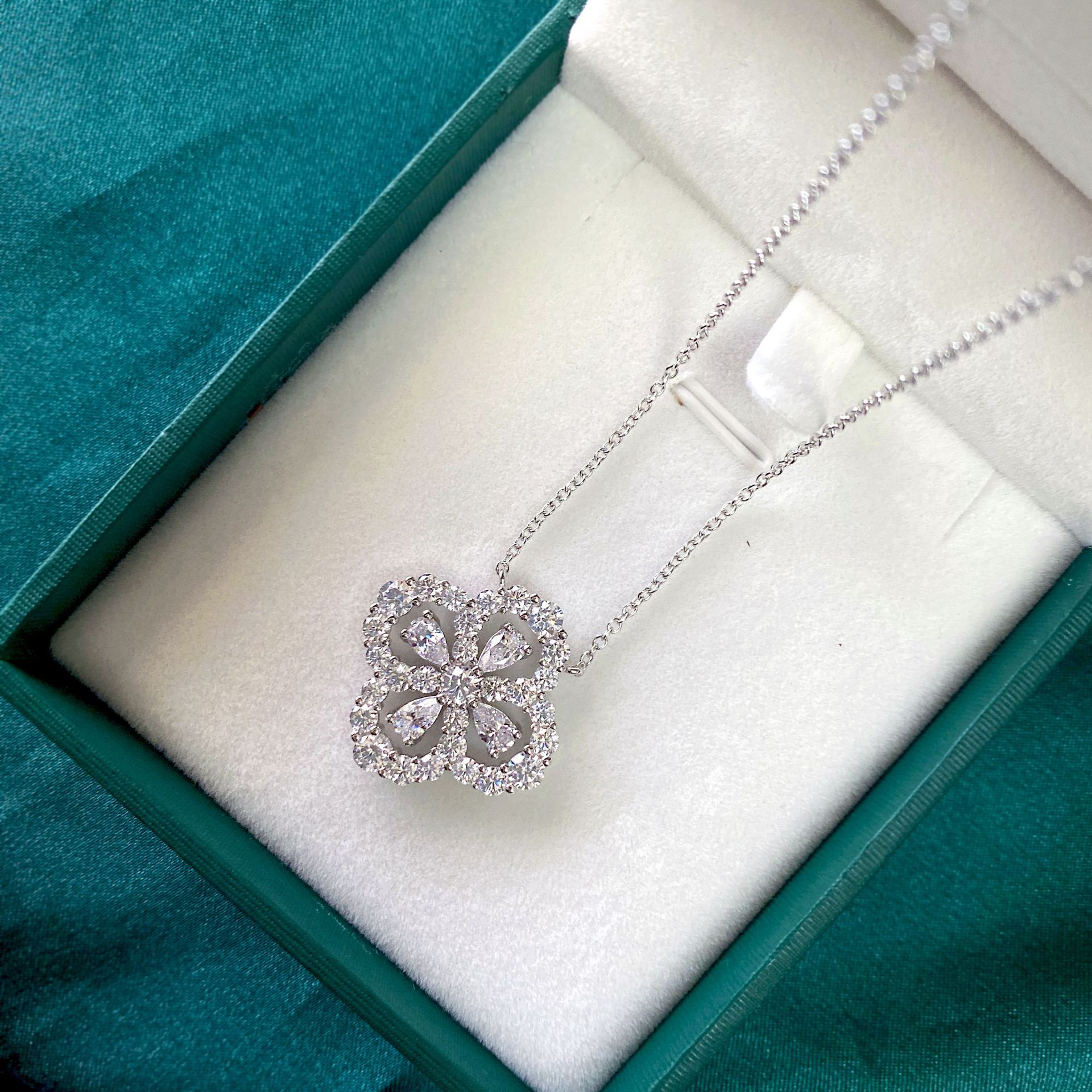 Halo Clover Moissanite Necklace