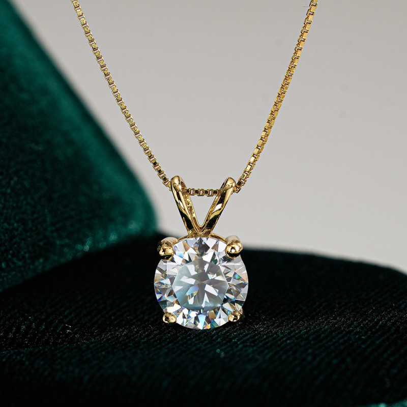 Four-Prong Box Chain Moissanite Necklace