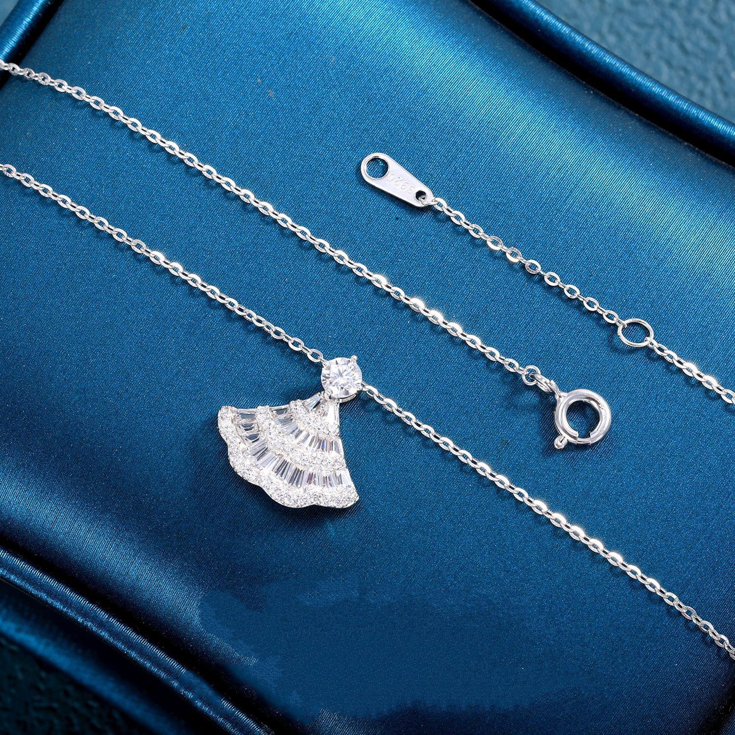 Ginkgo Moissanite Necklace