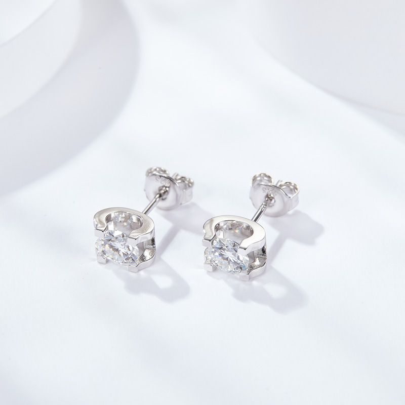 Bull Head Moissanite Stud Earrings