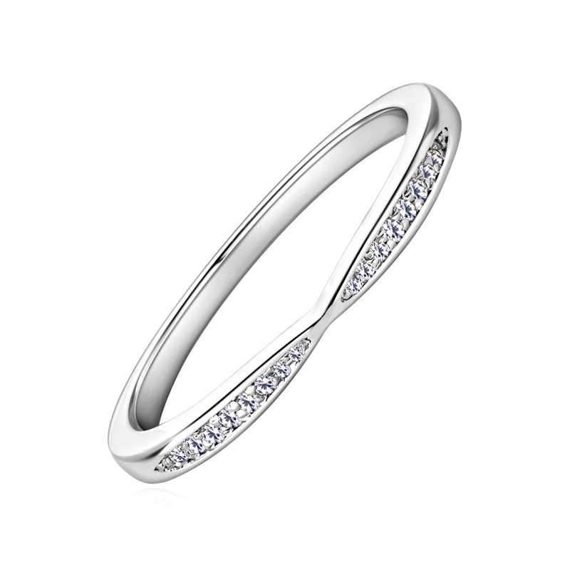 Spire V Moissanite Wedding Band