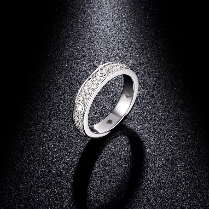 Cecile Round Moissanite Wedding Band-VOOGME