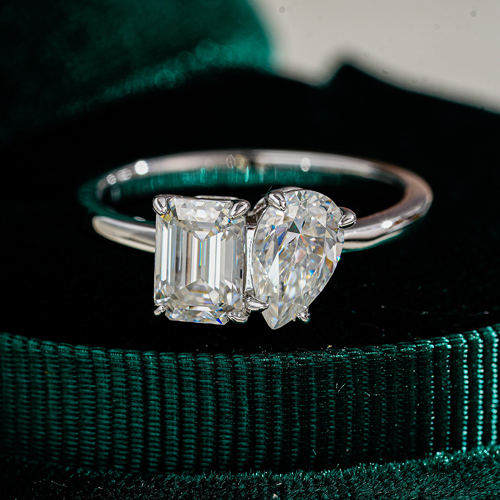 Toi Et Moi Emerald and Pear Engagement Ring