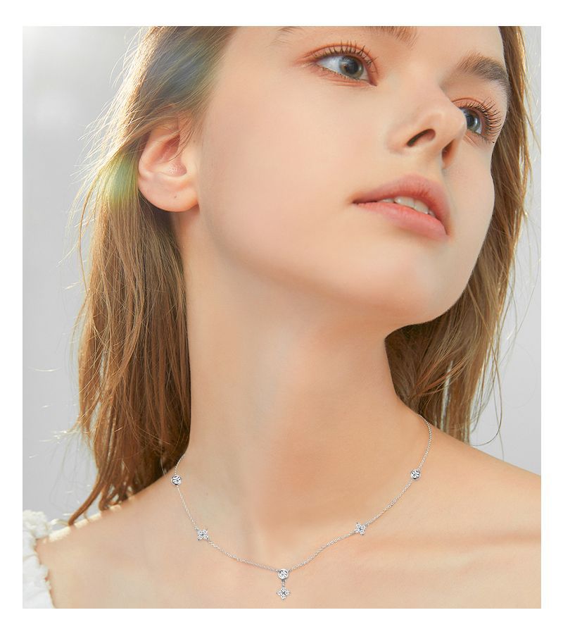 Una Four Leaf Clover Moissanite Necklace-VOOGME