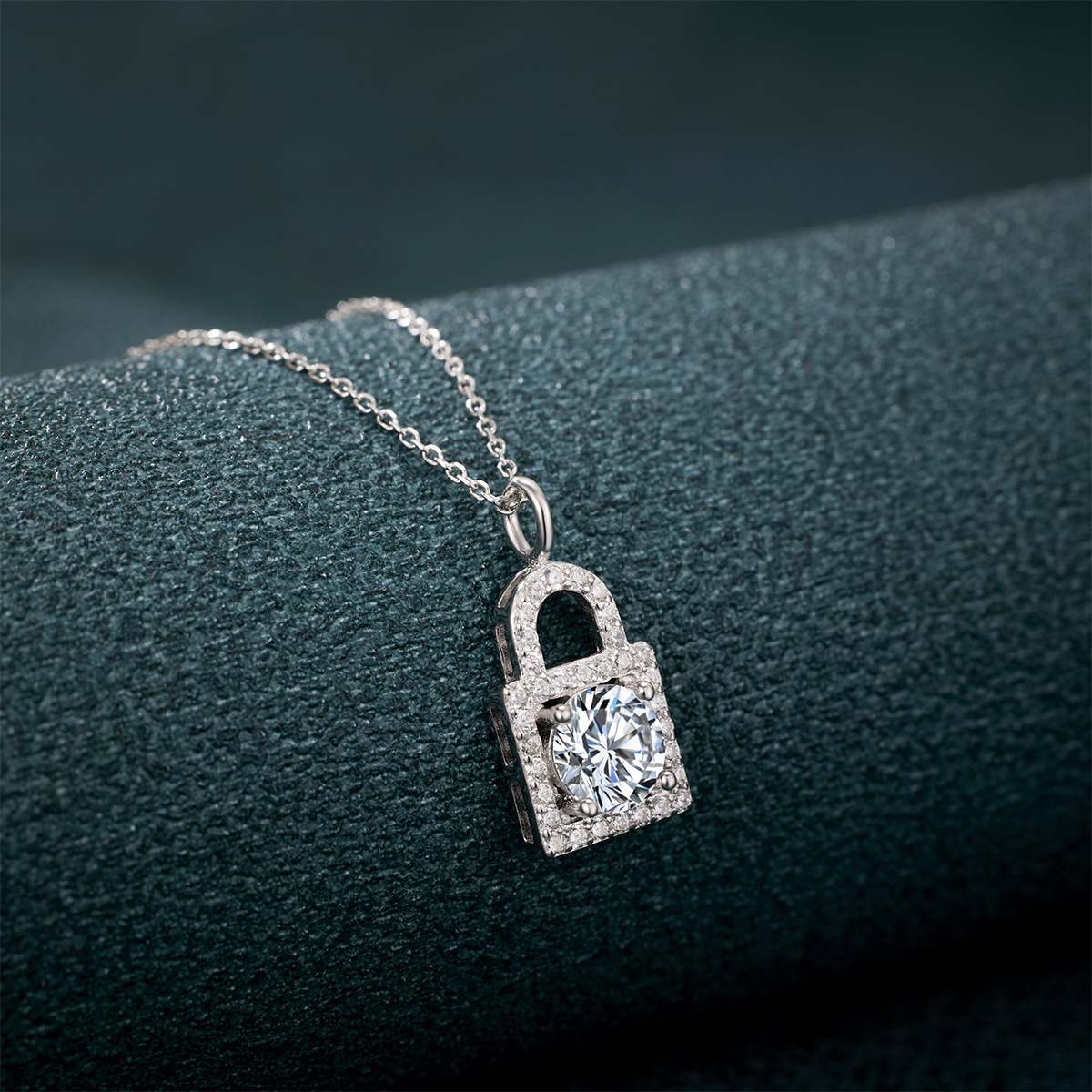 Lockit Full Pave Moissanite Necklace