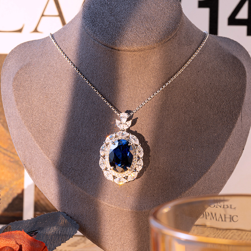 Caelum Sapphires Necklace