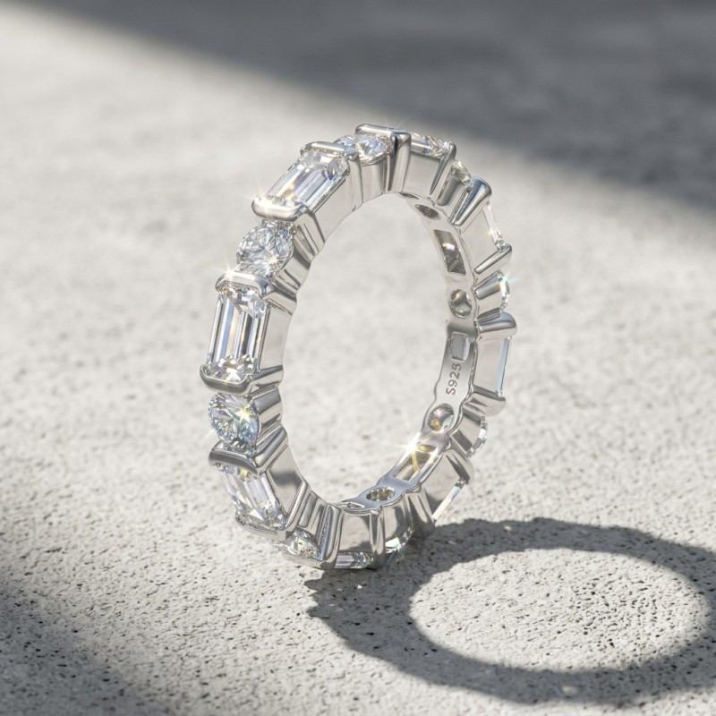 Emerald&Round Eternity Moissanite Ring