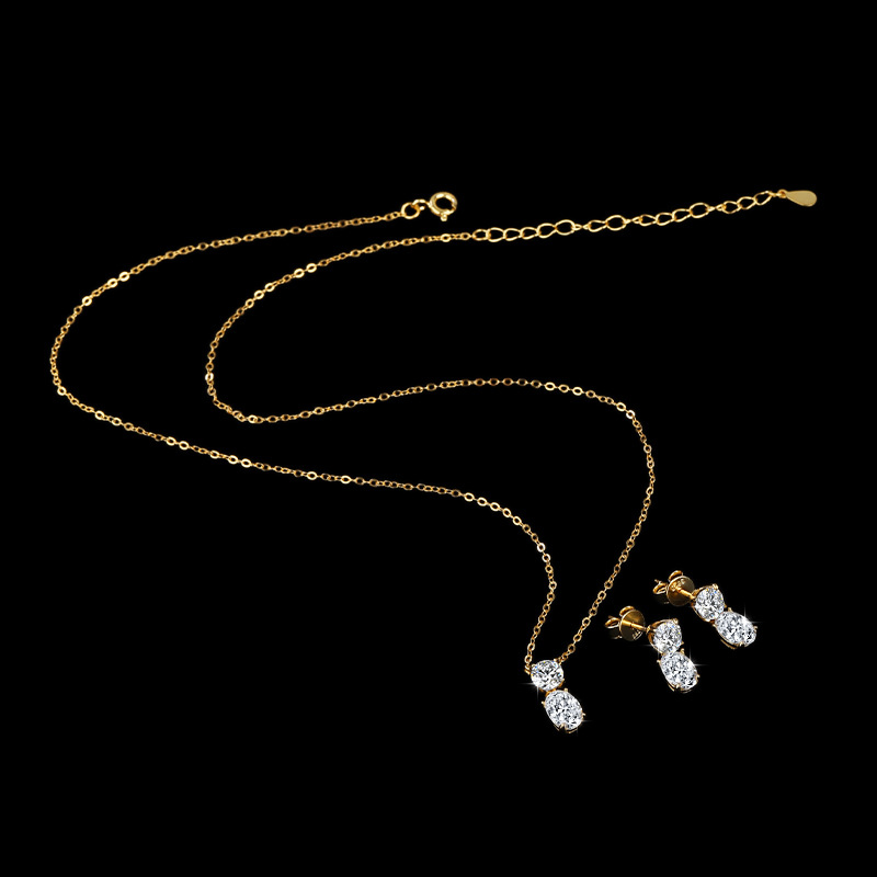 Double Stone Oval Moissanite Set