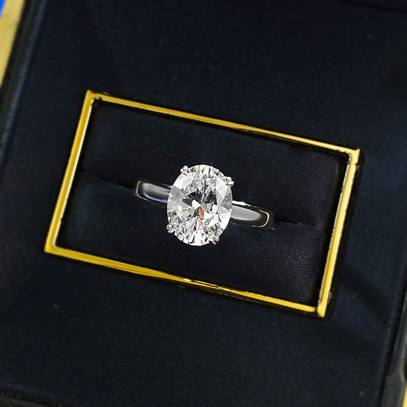 4CT Eight-Prong Moissanite Ring