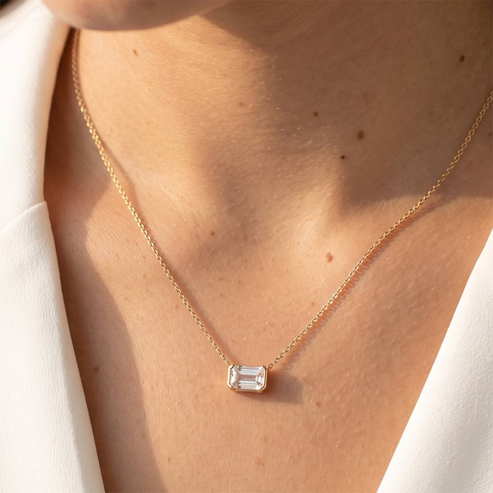 Half Bezel Emerald Moissanite Necklace