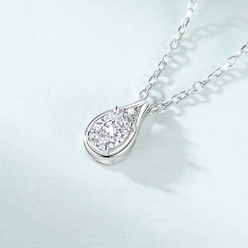 Morning Dew Oval Moissanite Necklace
