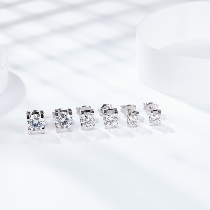 Bull Head Moissanite Stud Earrings