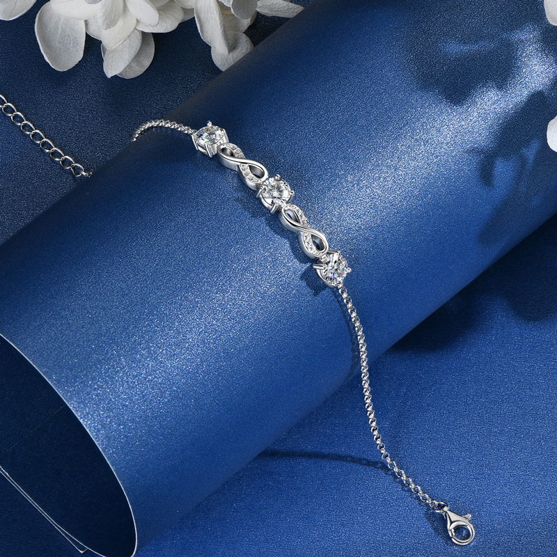 Wireless Symbol Moissanite Bracelet