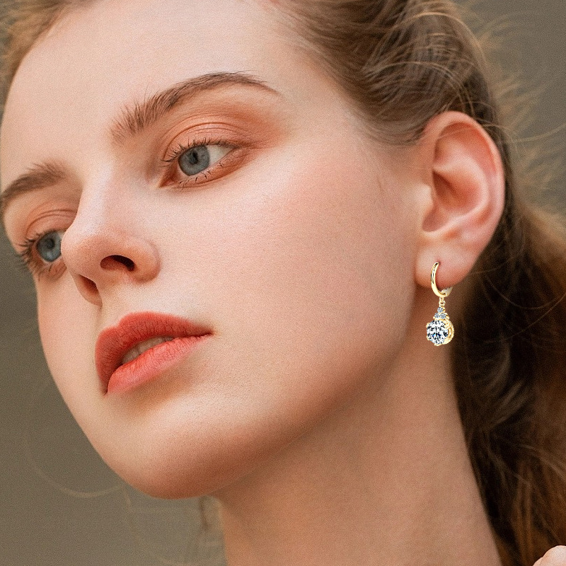 Crown Moissanite Hoop Earrings