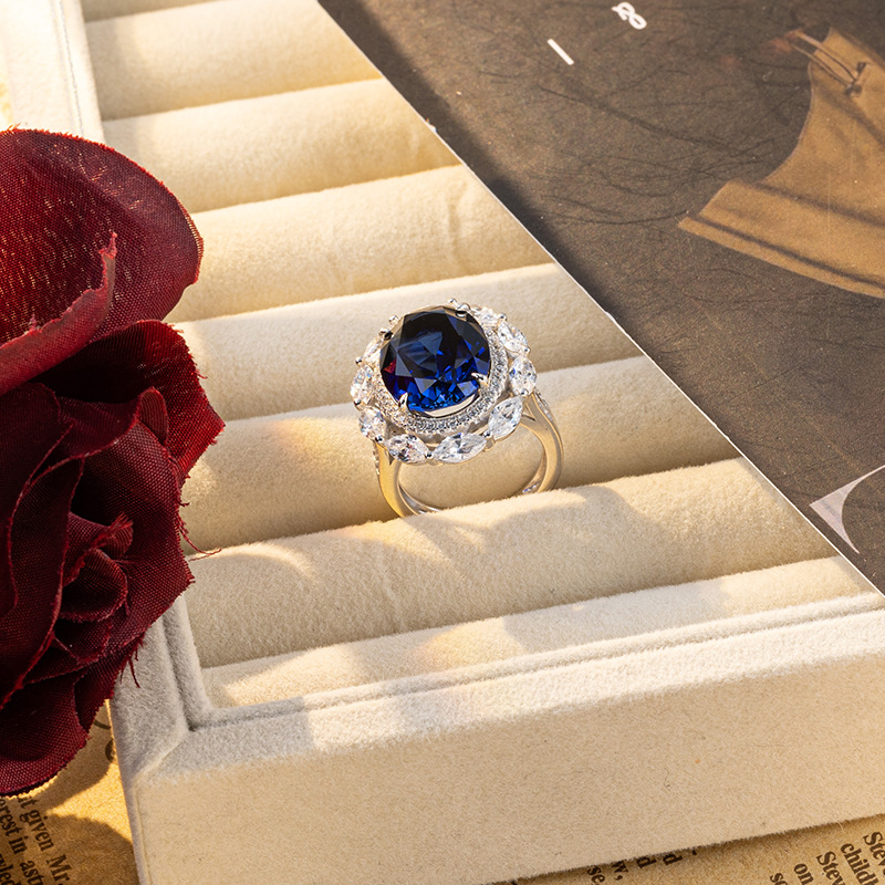 Caelum Sapphires Ring