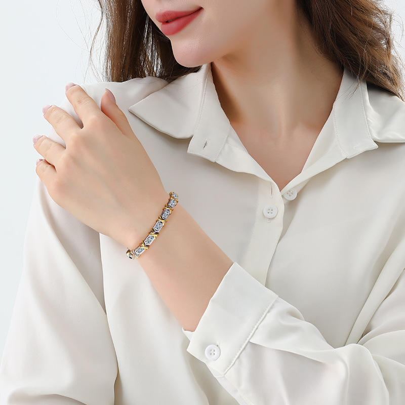 X Relief Moissanite Bracelet