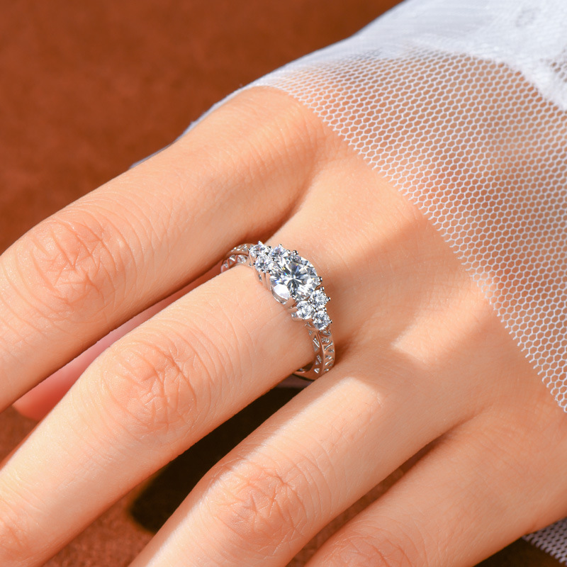 Adele Moissanite Engagement Ring-VOOGME