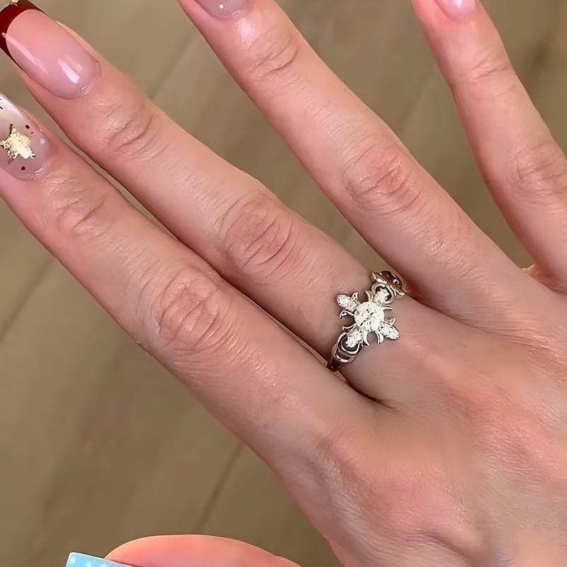 Luxury Cross Moissanite Ring
