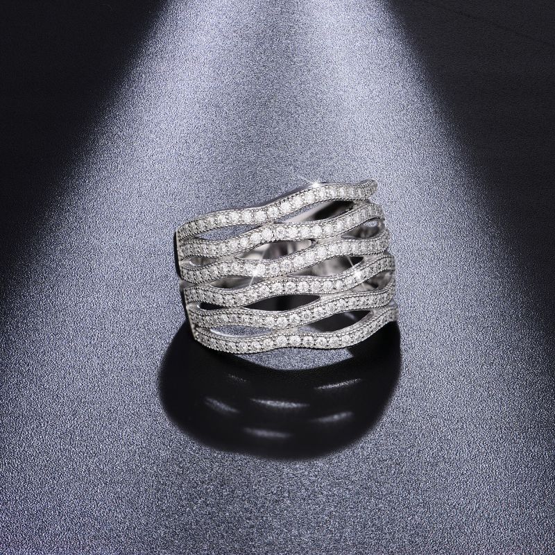 Wave Cutout Bead Edge Moissanite Wedding Band-VOOGME