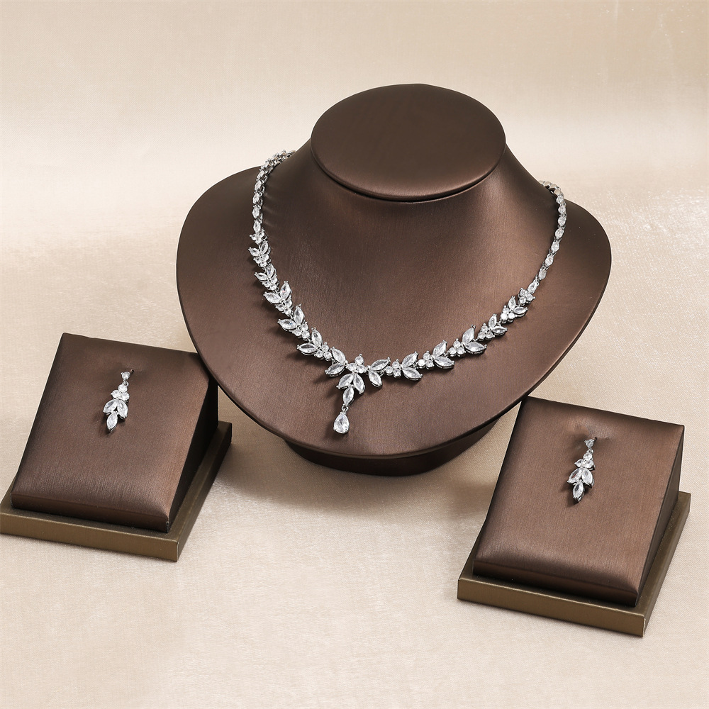 Leaf Bridal Necklace