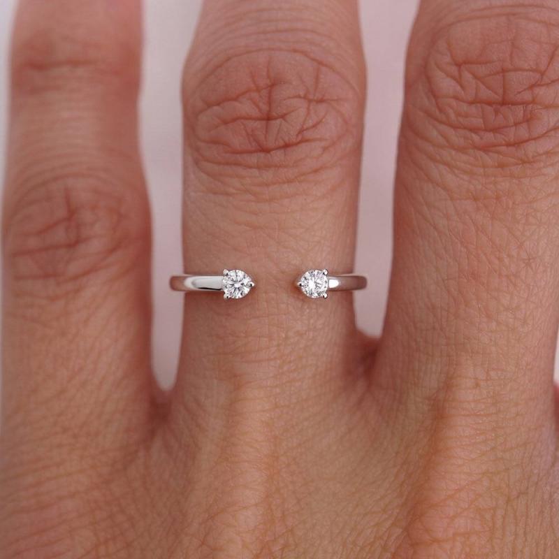 Twin Star Moissanite Wedding Band