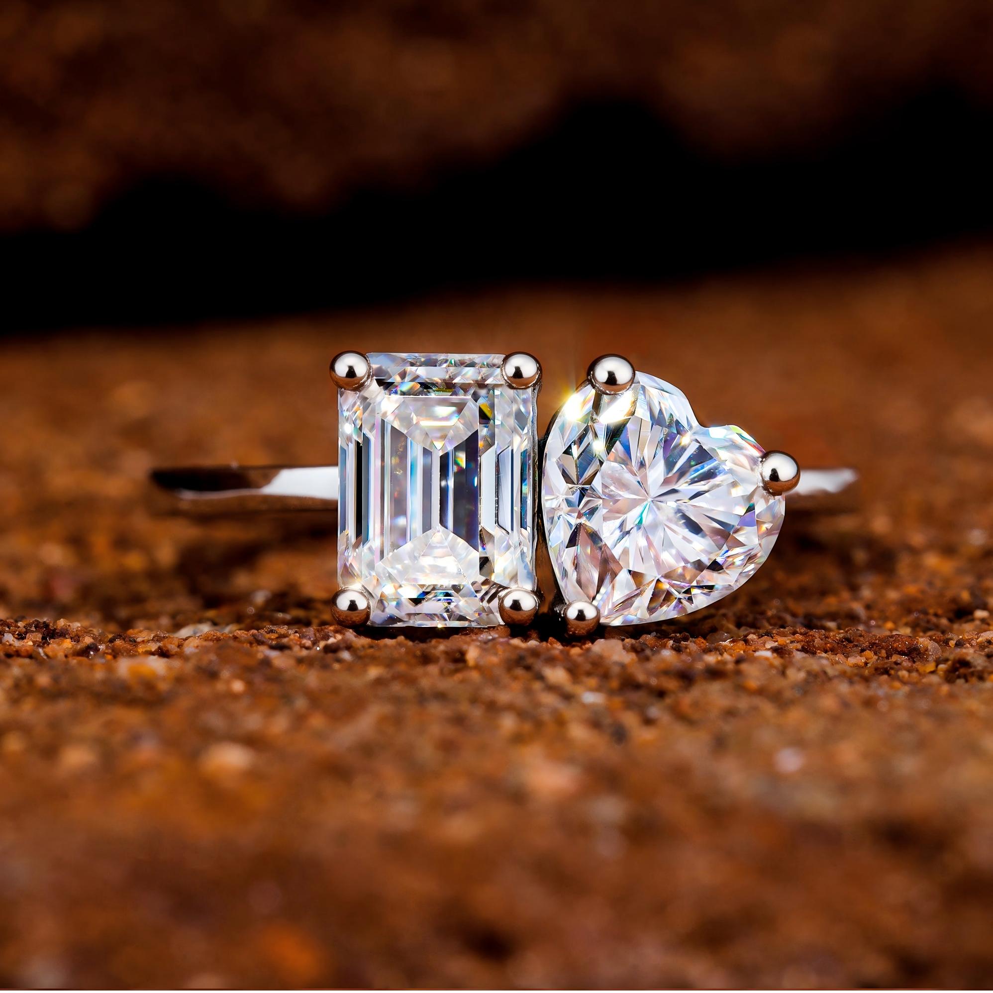 Toi Et Moi Emerald and Heart Moissanite Ring