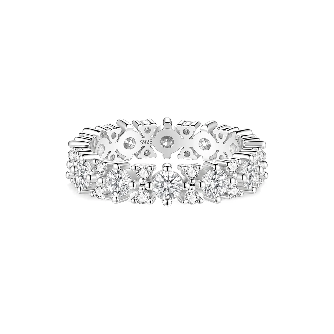 Petal Shining Moissanite Ring