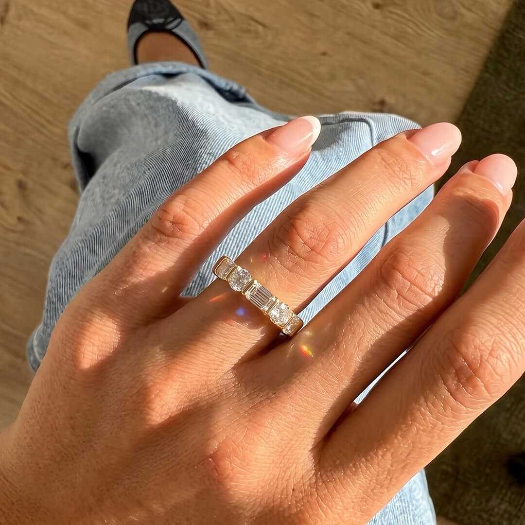 Emerald&Round Eternity Moissanite Ring
