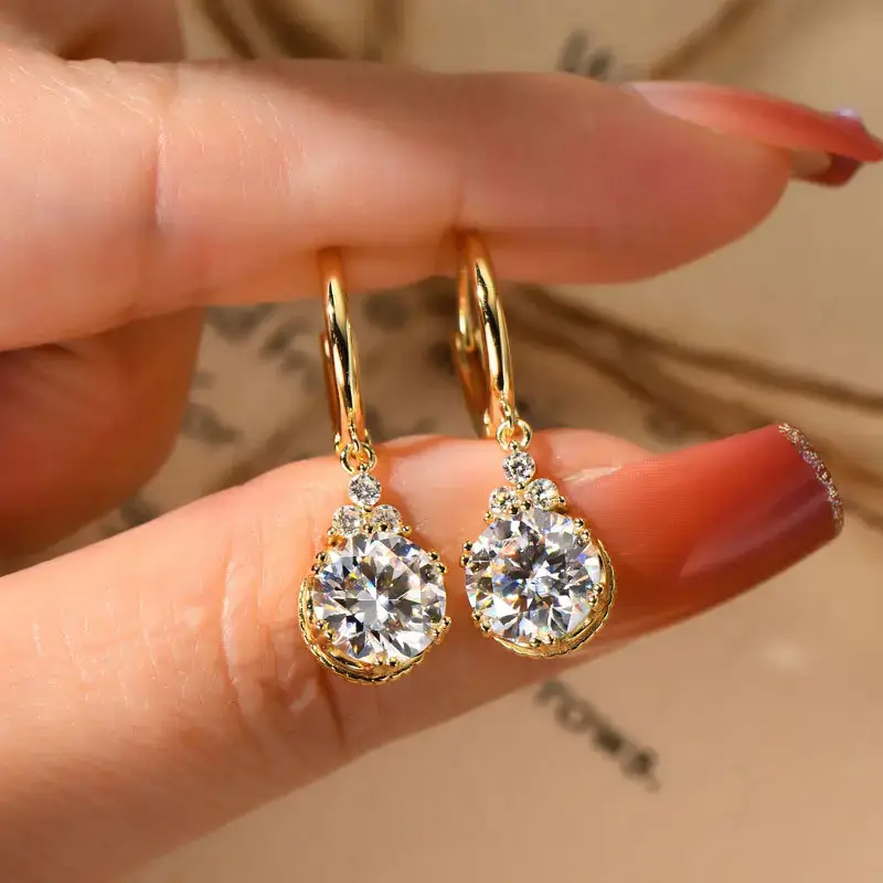 Luxury Crown Moissanite Hoop Earrings