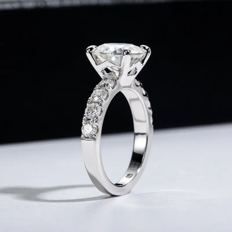Lydia Luxury Moissanite Ring 3.5ct