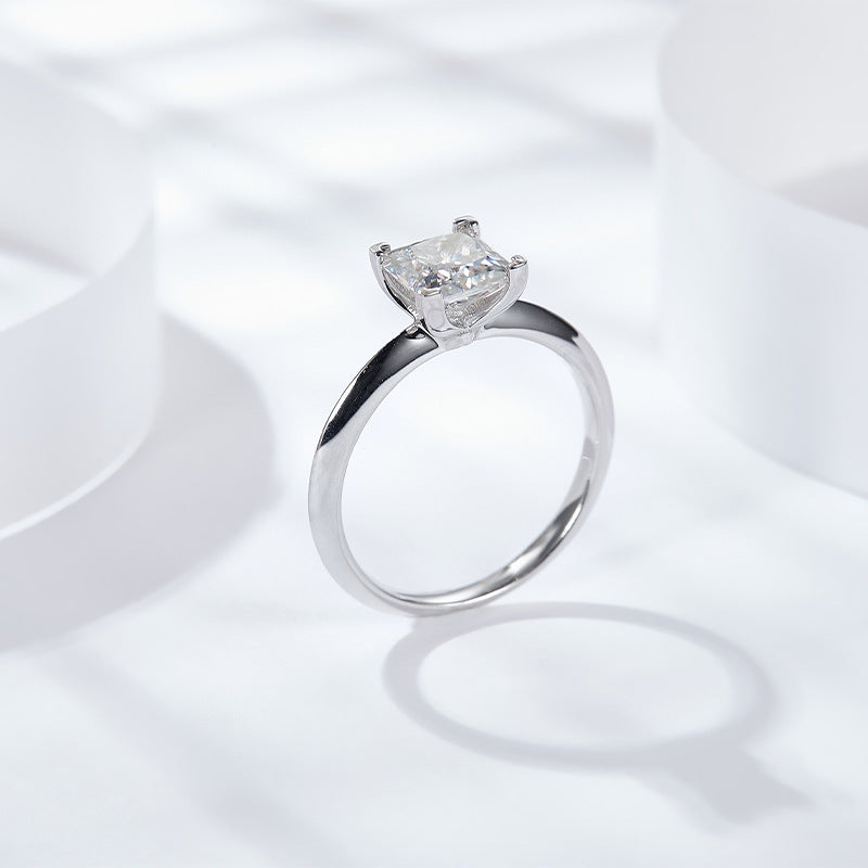 Solitaire Princess Shape Moissanite Engagement Ring 1.0 ct-VOOGME